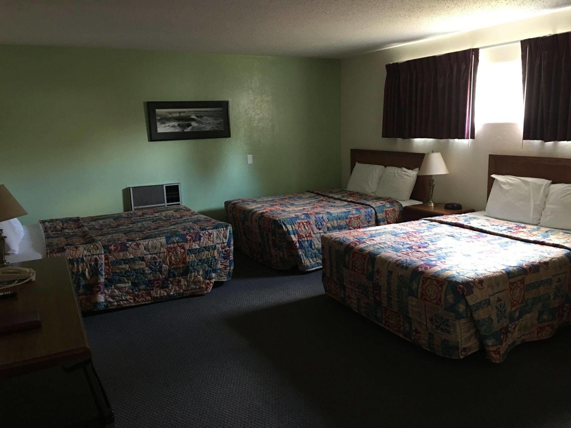 Sunset Inn Grants Pass Bagian luar foto