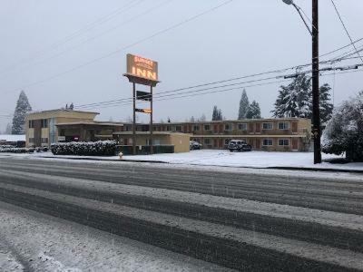 Sunset Inn Grants Pass Bagian luar foto